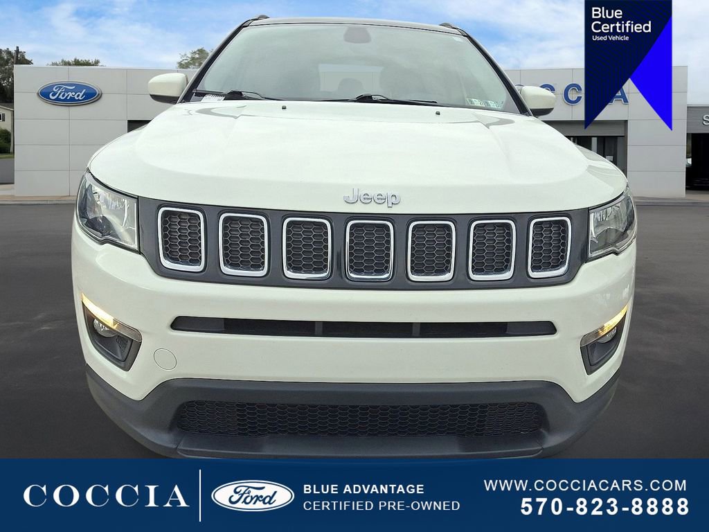 Used 2019 Jeep Compass Latitude w/ Cold Weather Group image 2