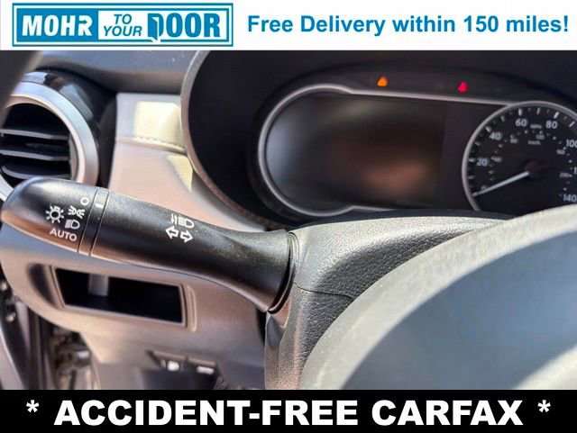 Used 2021 Nissan Versa SV FWD image 13