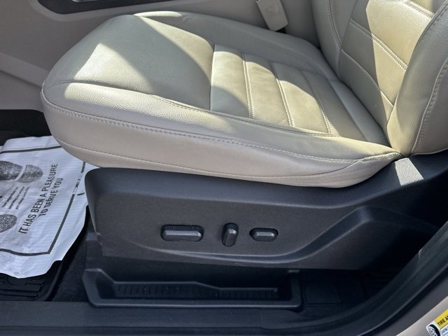 Used 2018 Ford Escape Titanium image 12