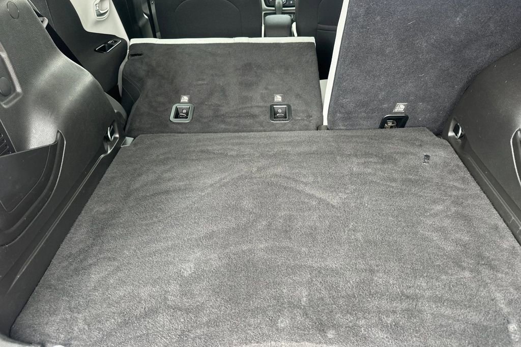 Used 2021 Jeep Renegade Latitude image 17