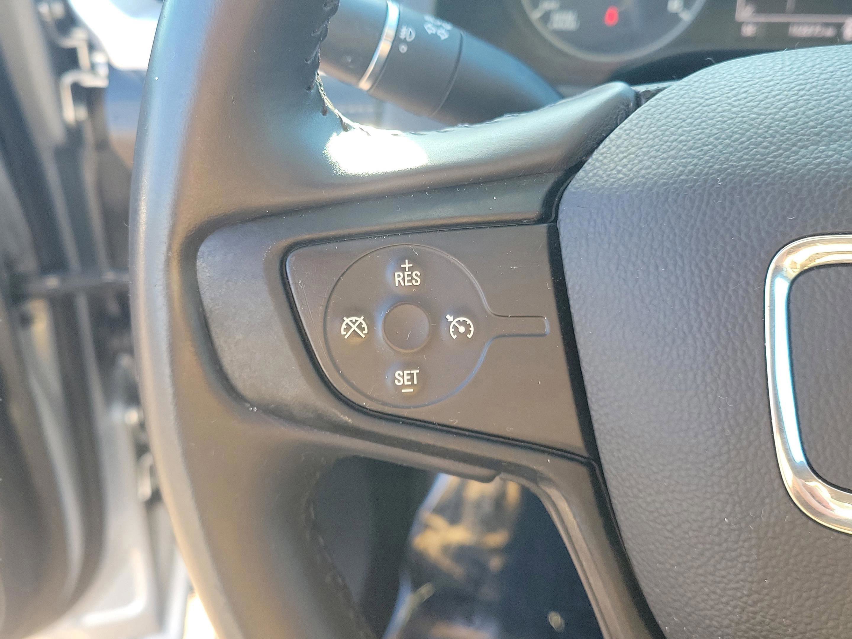 Used 2018 GMC Acadia SLE image 20