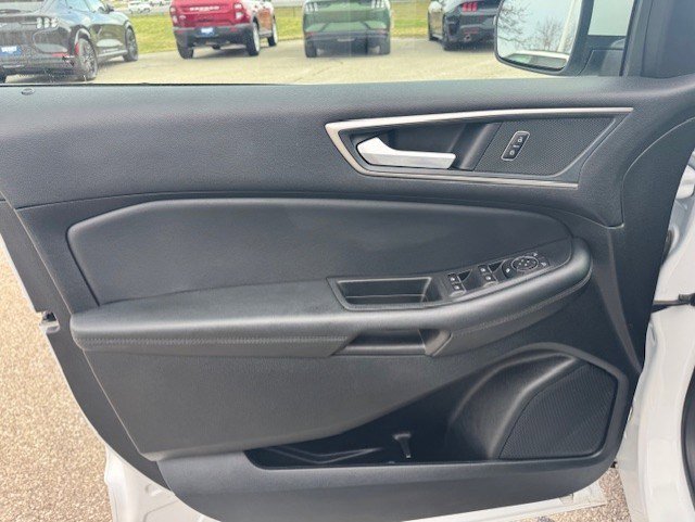 Certified 2024 Ford Edge SEL image 10