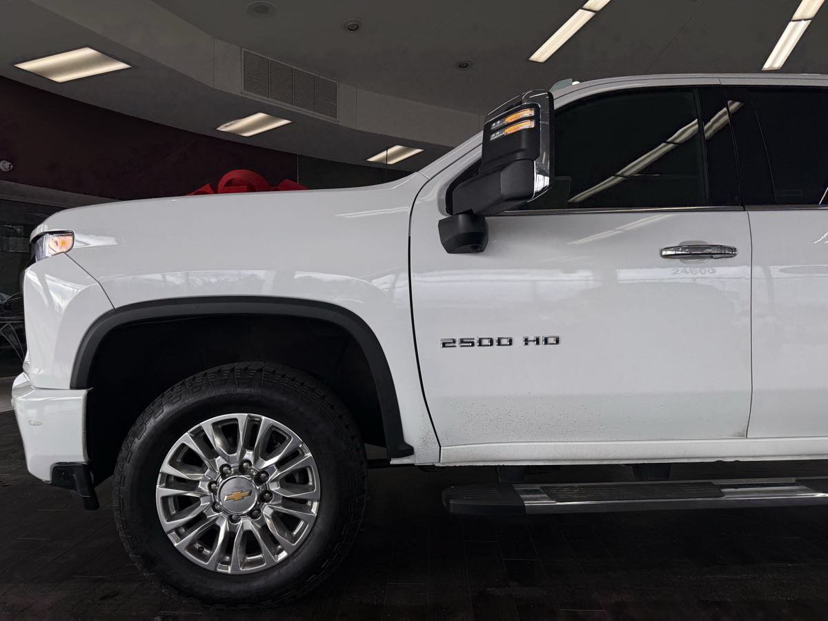 Used 2022 Chevrolet Silverado 2500 High Country AWD/4WD image 19