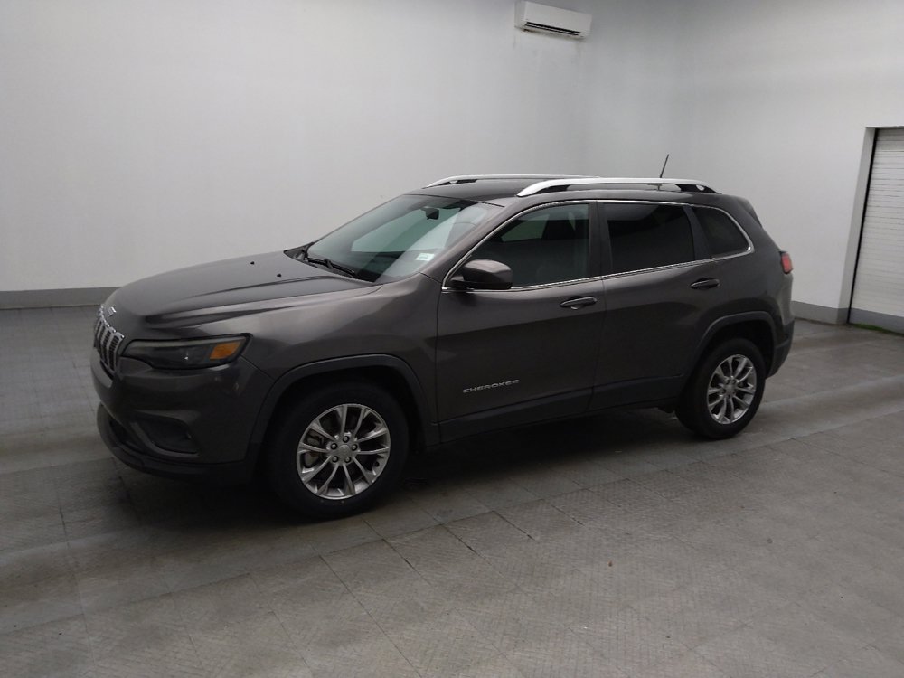 Used 2019 Jeep Cherokee Latitude Plus FWD image 2