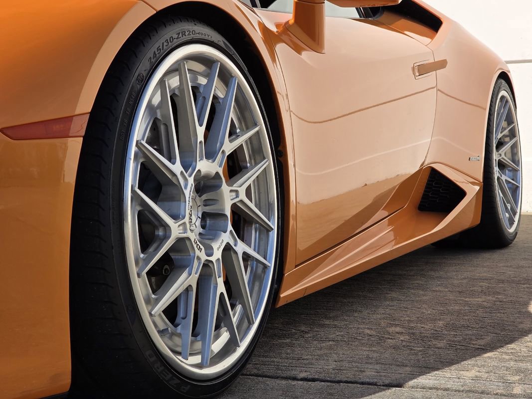 Used 2015 Lamborghini Huracan LP 610-4 image 42