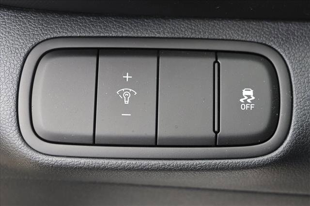 Certified 2026 Hyundai Venue SEL FWD image 13