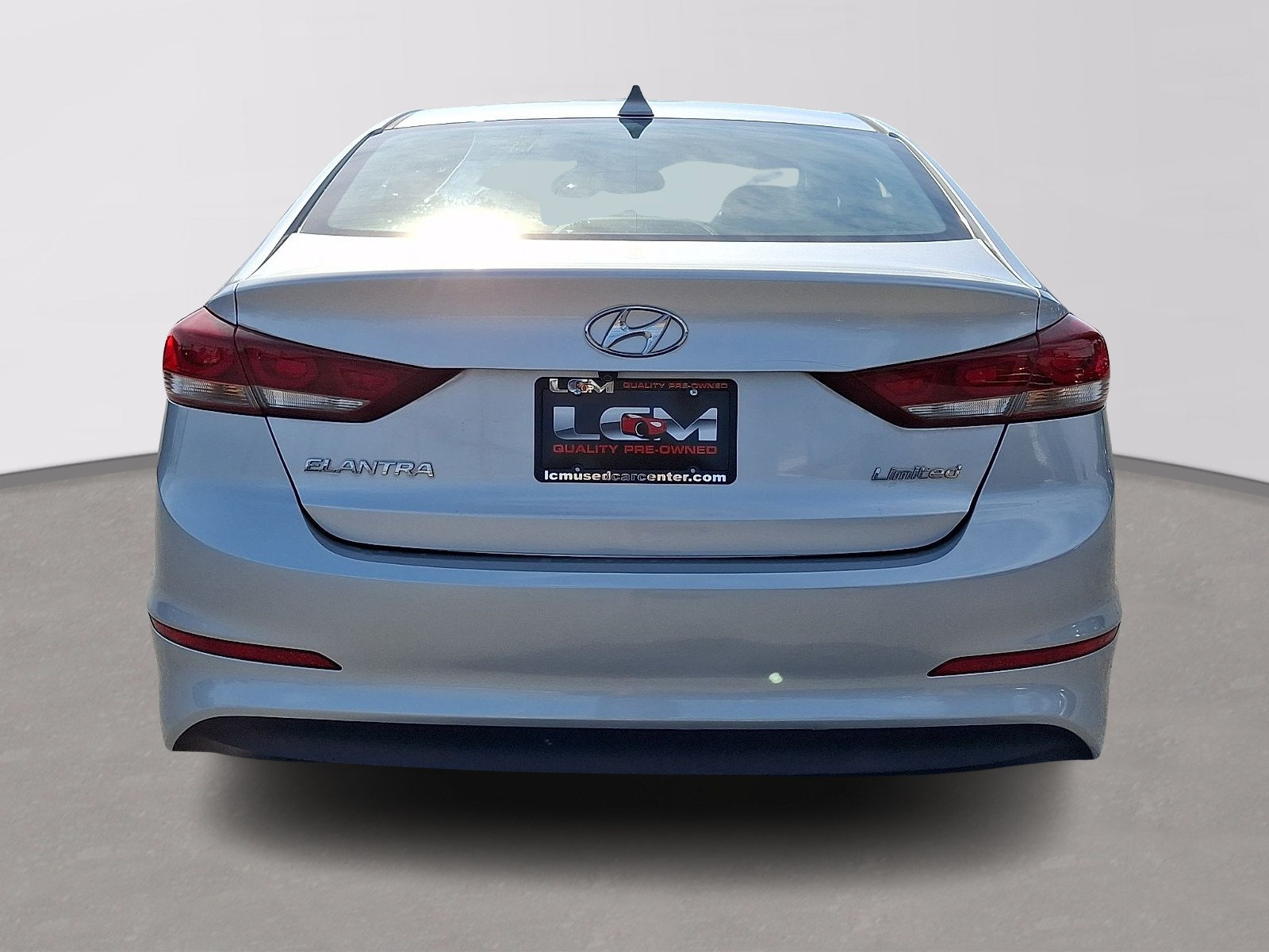 Used 2017 Hyundai Elantra Limited FWD image 6