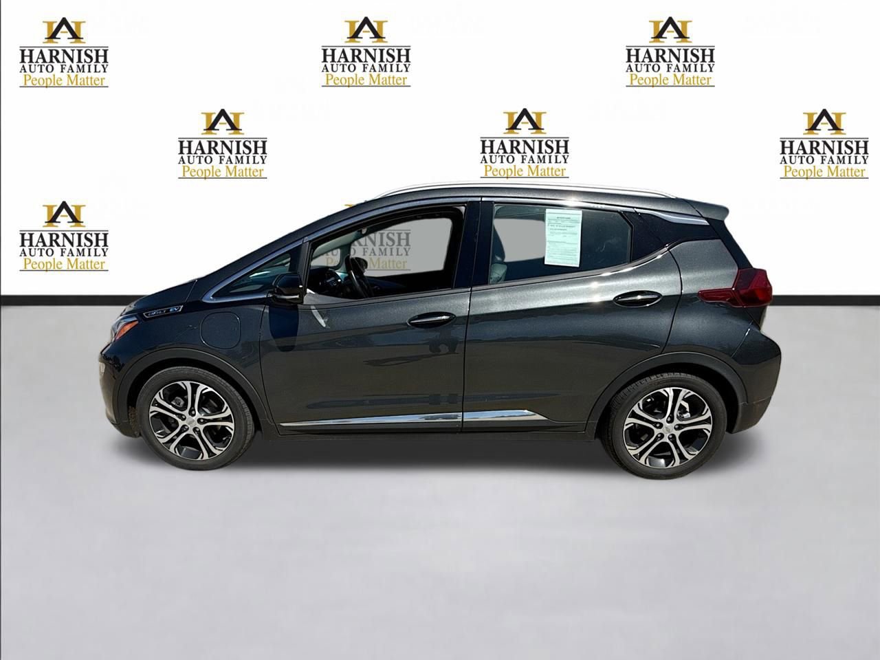 Used 2021 Chevrolet Bolt Premier w/ Infotainment Package FWD image 2