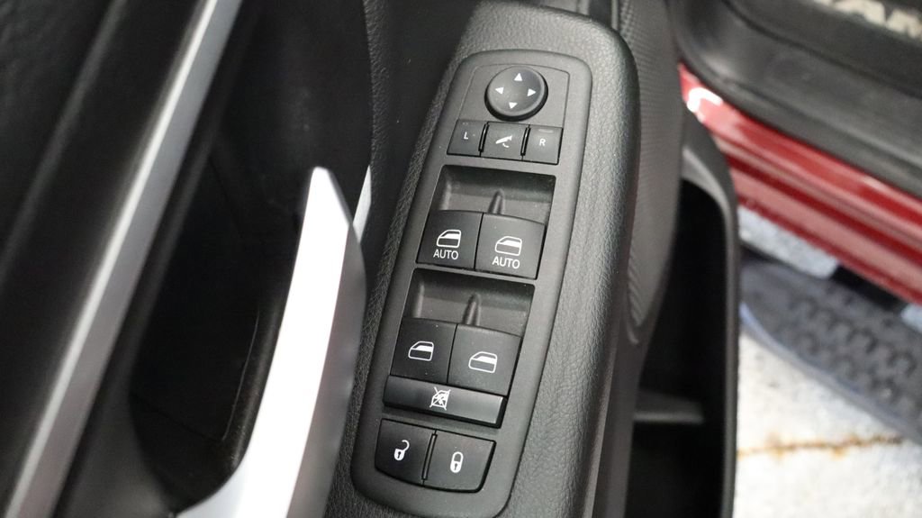 Certified 2022 RAM 1500 Big Horn image 34