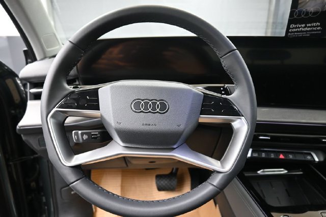 New 2026 Audi Q3 quattro 2.0T AWD/4WD image 24