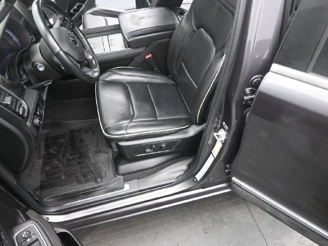 Used 2024 RAM 1500 Limited w/ Body Color Bumper Group AWD/4WD image 11