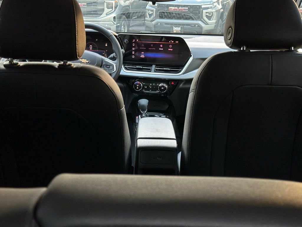 New 2026 Chevrolet Trax LT w/ Driver Confidence Package image 9