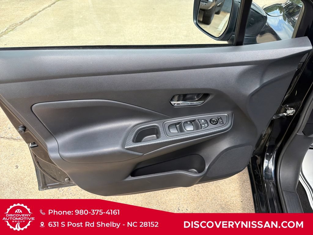 Certified 2025 Nissan Versa SV FWD image 10