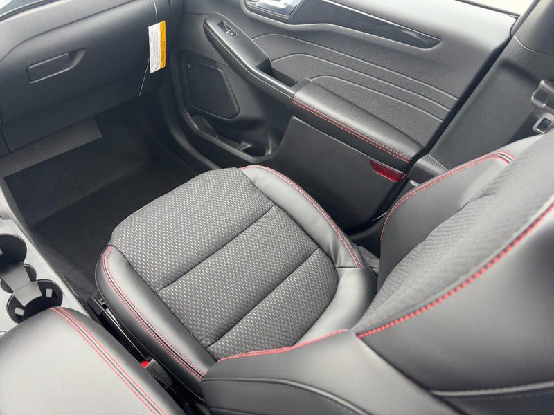New 2026 Ford Escape ST-Line w/ Tech Pack #1 AWD/4WD image 9