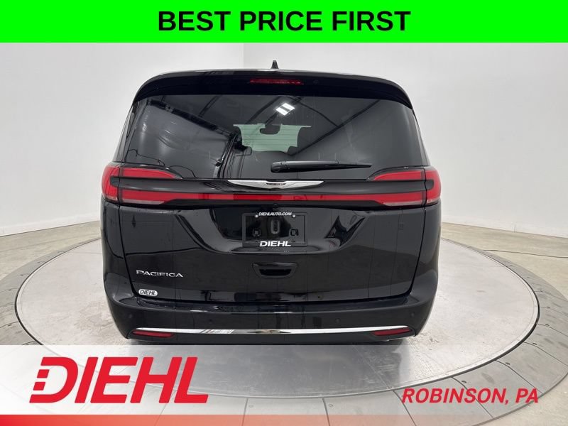 New 2026 Chrysler Pacifica Select FWD image 6