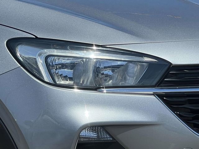 Certified 2023 Buick Encore GX Select AWD/4WD image 8