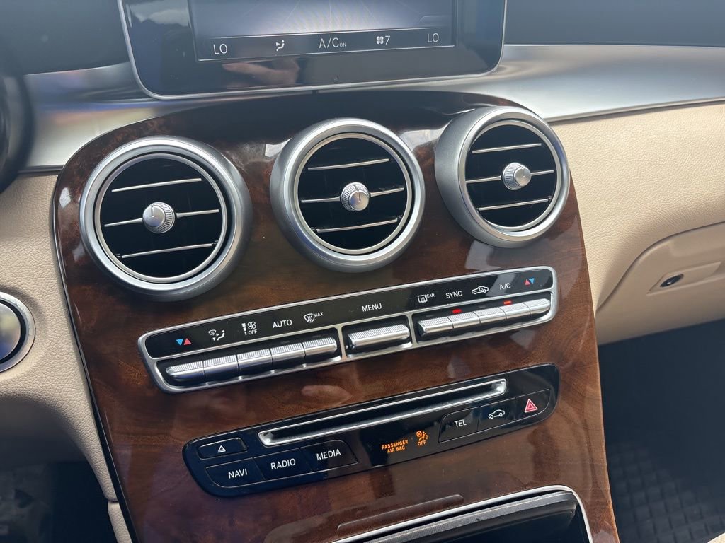 Used 2016 Mercedes-Benz GLC 300 4MATIC image 23