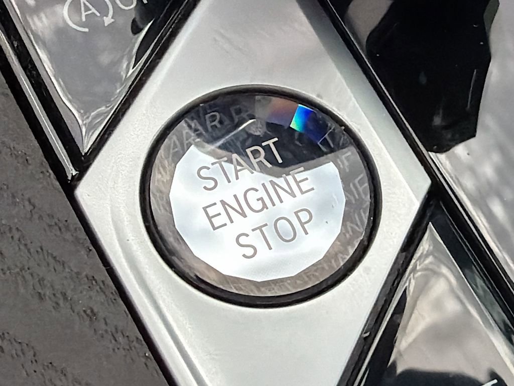 Used 2022 BMW X7 M50i w/ Executive Package image 38