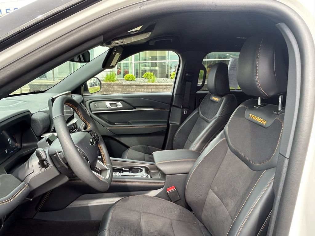Used 2026 Ford Explorer Tremor w/ Tremor Convenience Package AWD/4WD image 10