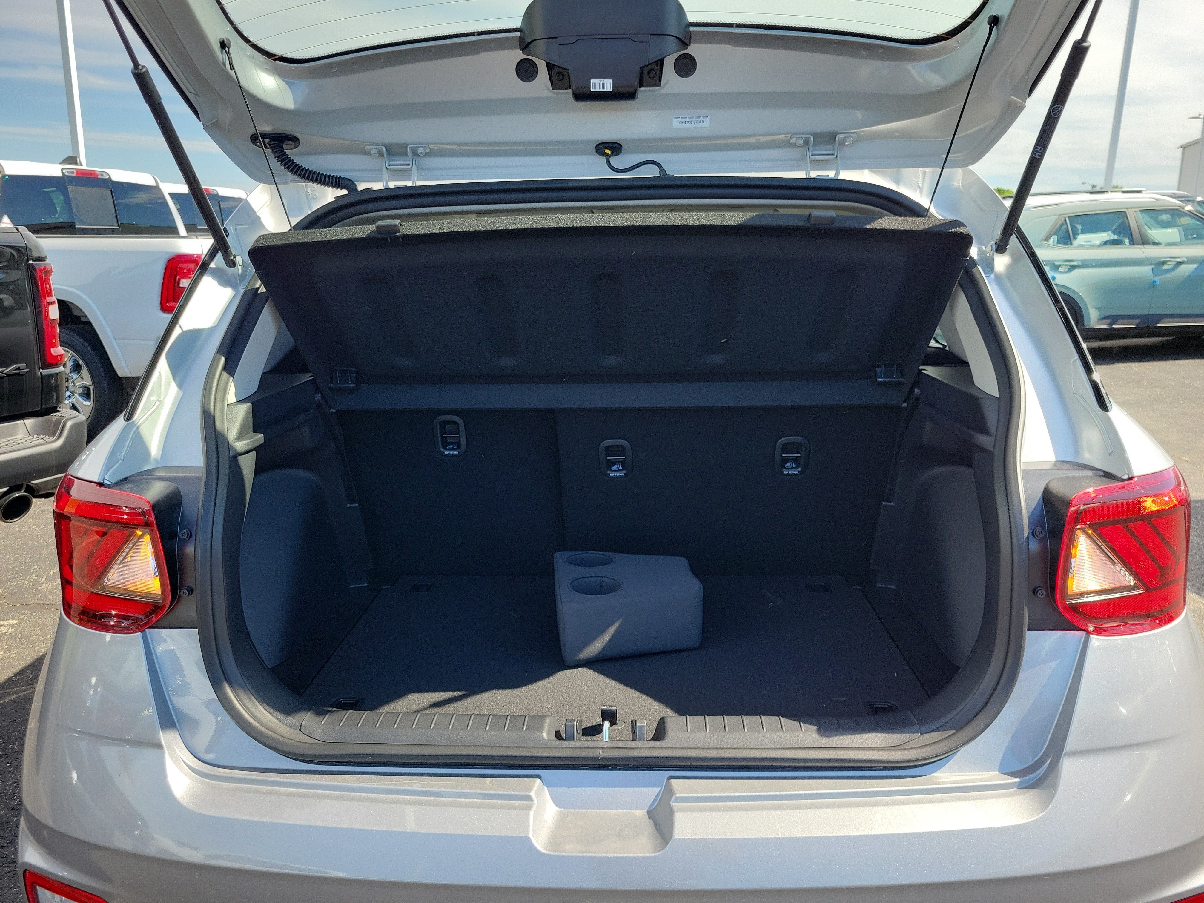 New 2026 Hyundai Venue SE FWD image 5