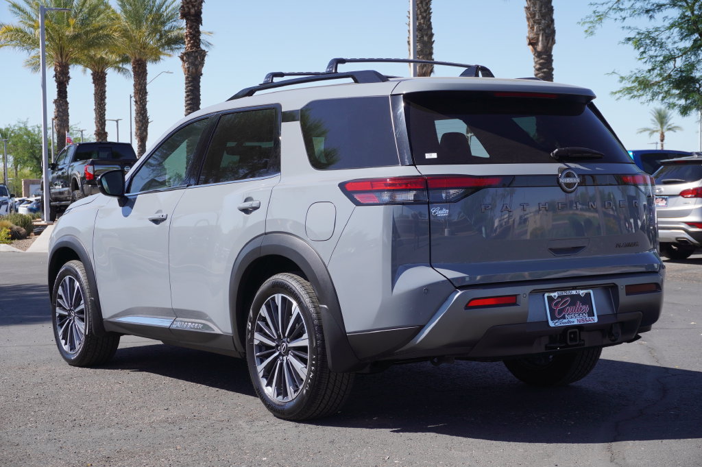 New 2026 Nissan Pathfinder Platinum FWD image 3