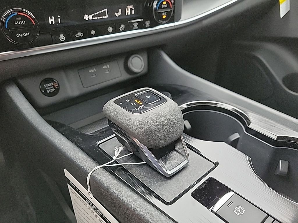 New 2026 Nissan Rogue SV w/ Cold Weather Package AWD/4WD image 17
