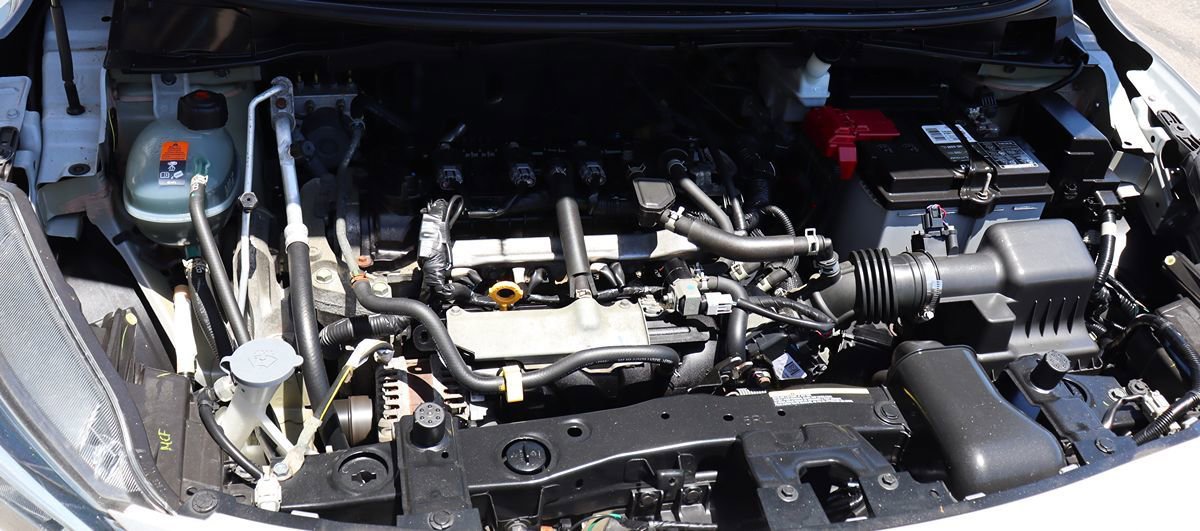 Used 2021 Nissan Versa SV FWD image 57