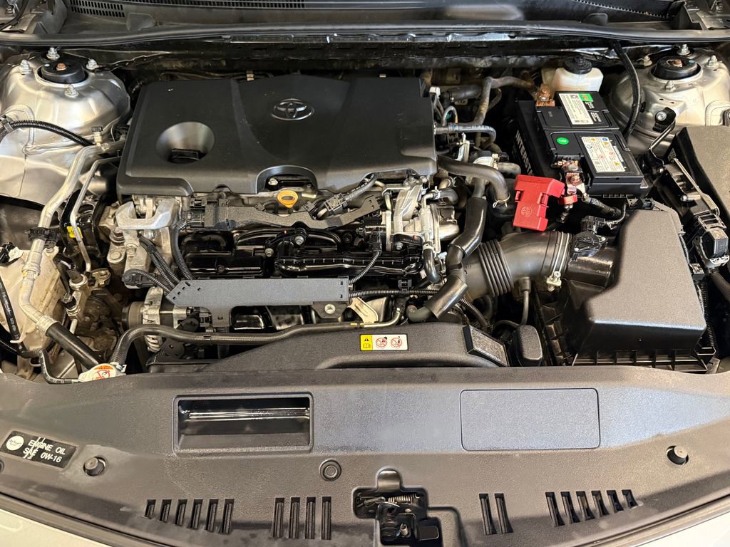 Used 2019 Toyota Camry SE FWD image 21