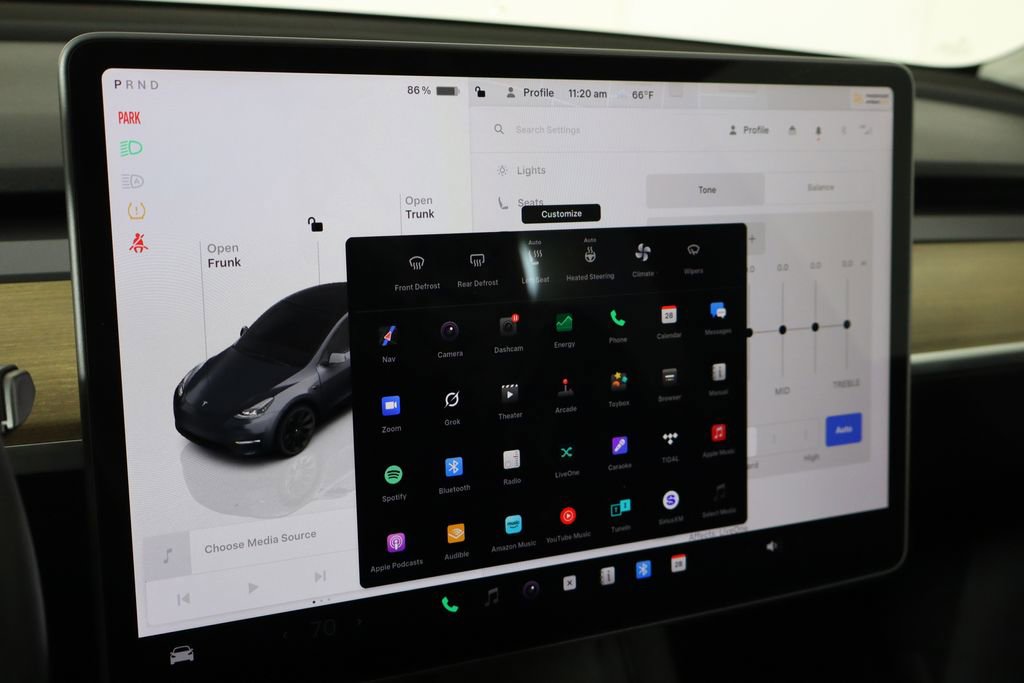 Used 2023 Tesla Model Y Long Range AWD/4WD image 36