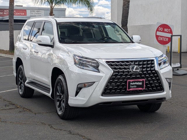 Used 2022 Lexus GX 460 Premium w/ Premium Plus Package image 3