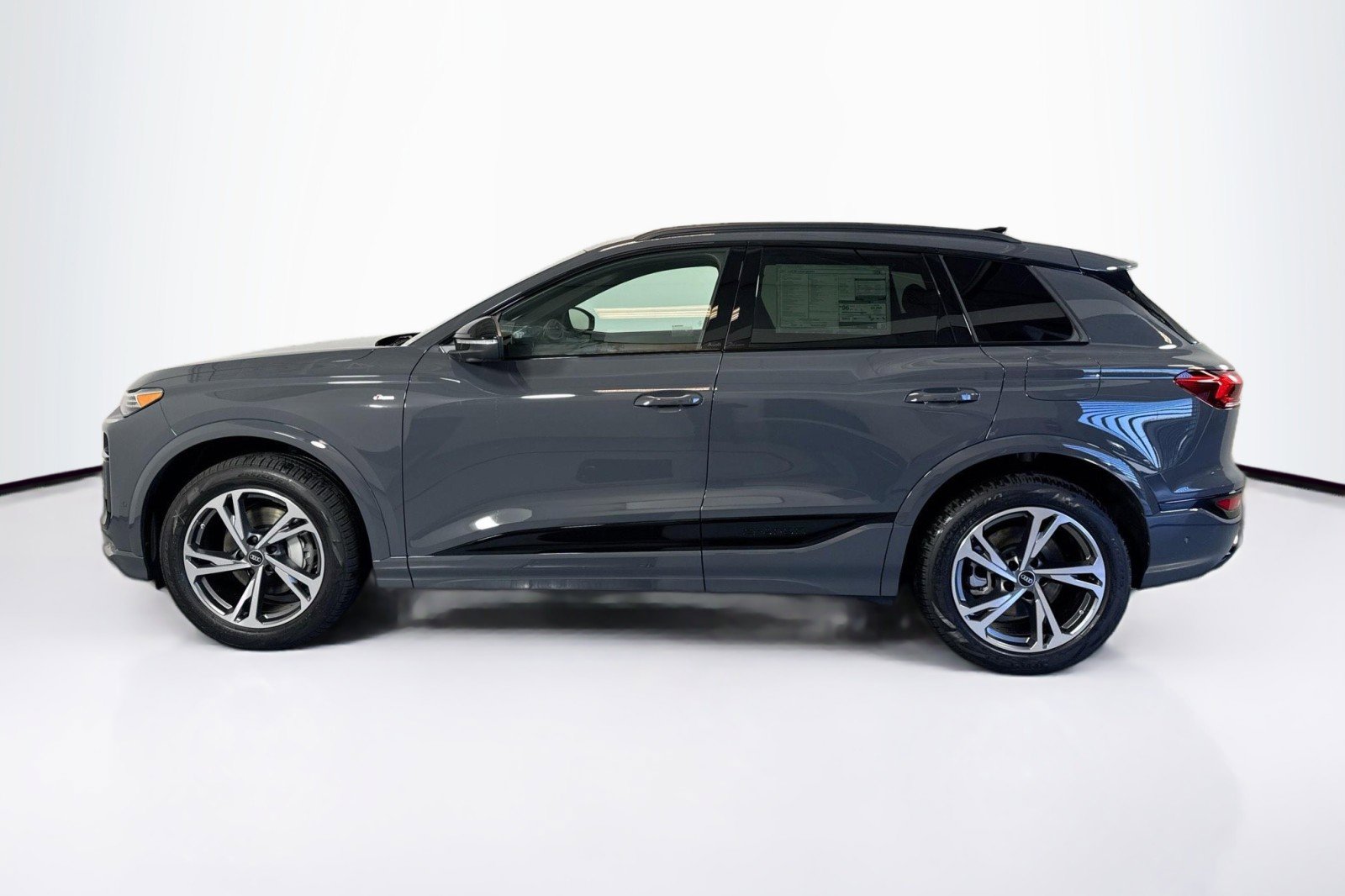 New 2027 Audi Q6 e-tron Premium Plus AWD/4WD image 8