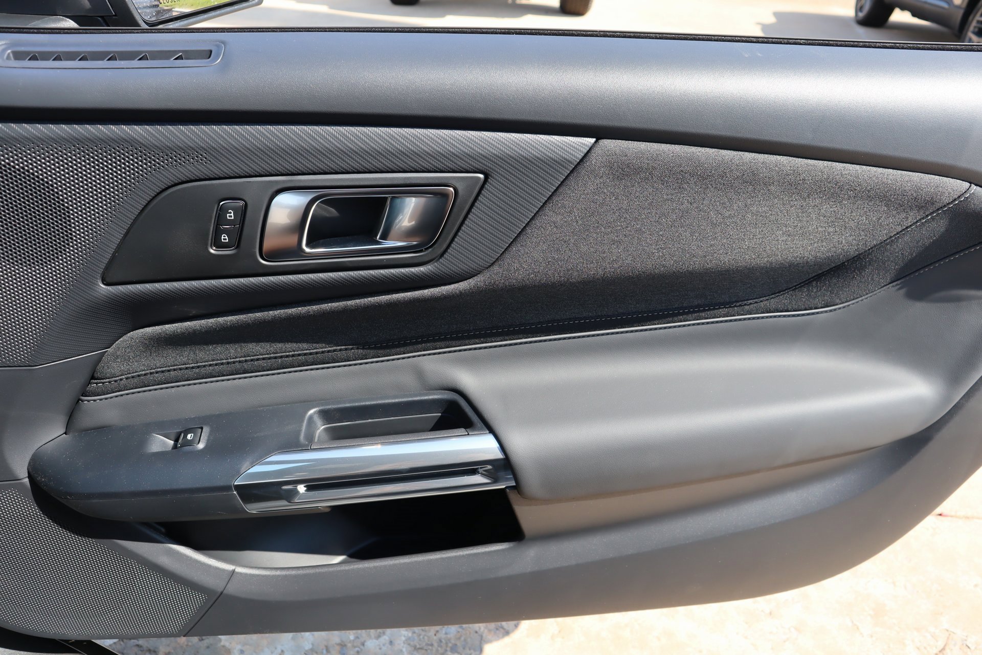 New 2025 Ford Mustang Coupe image 16