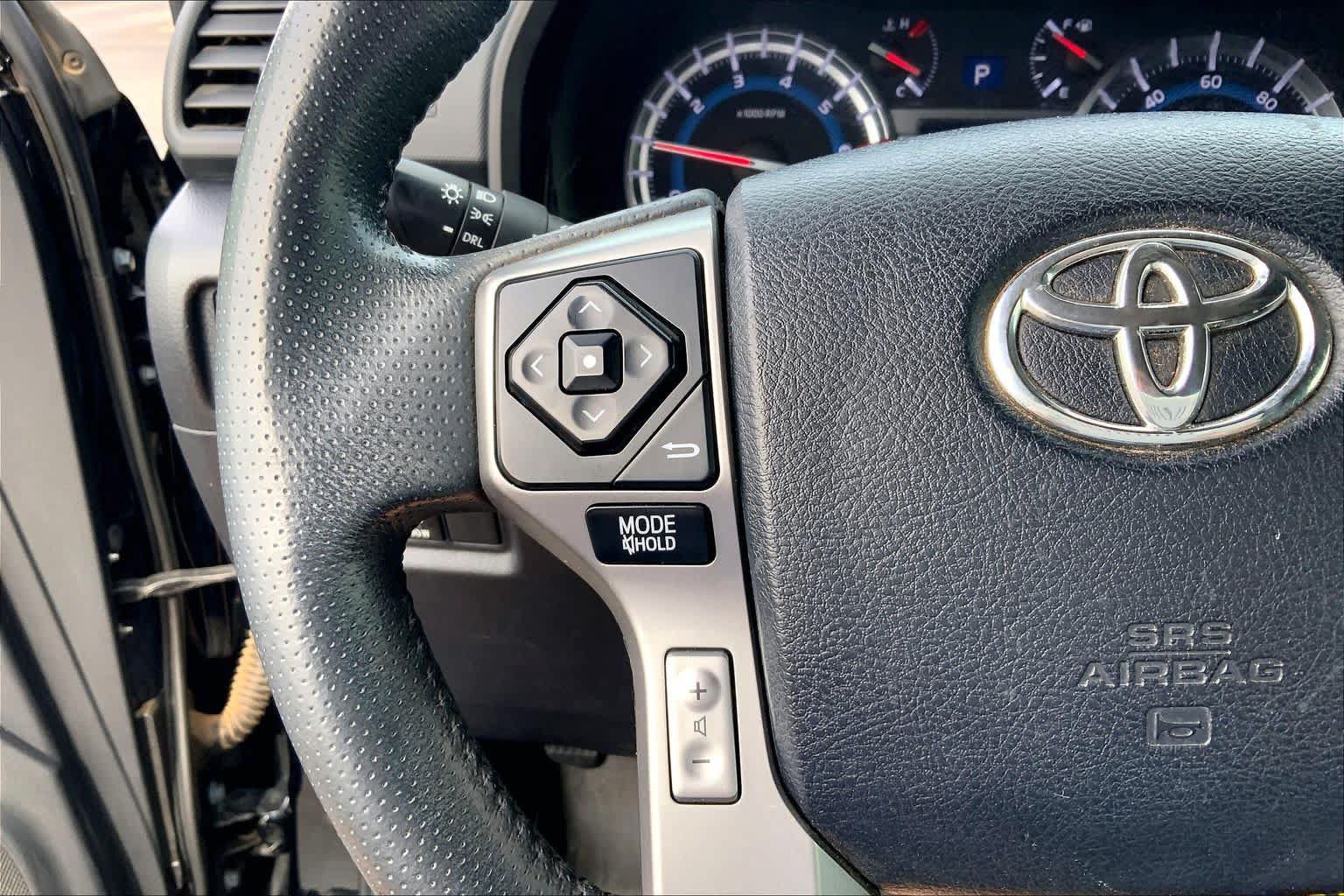 Used 2018 Toyota 4Runner SR5 Premium RWD image 24