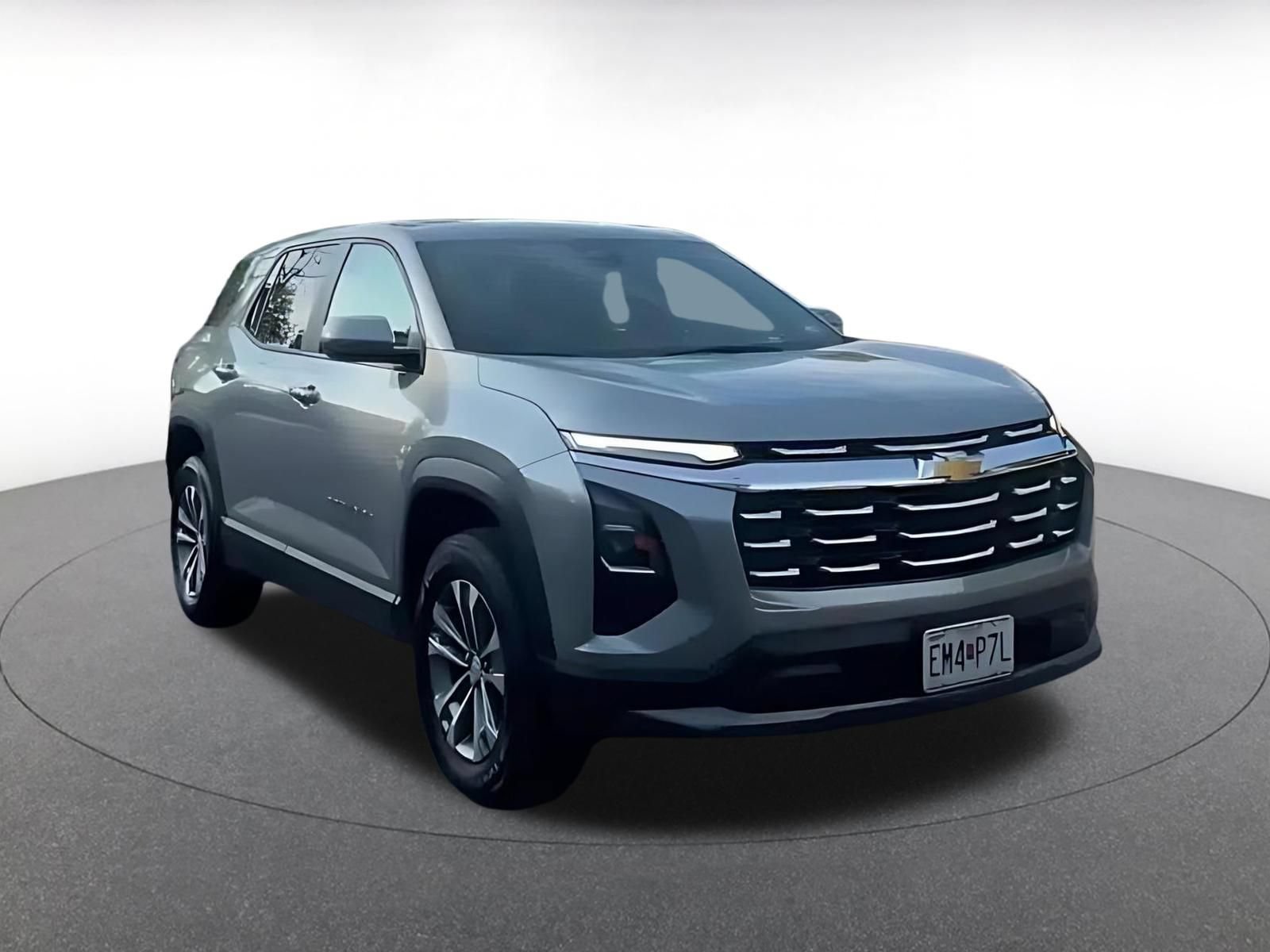 Used 2025 Chevrolet Equinox LT FWD image 3