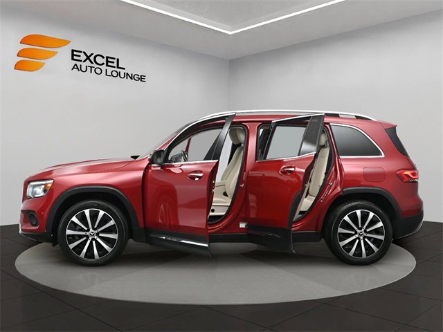 Used 2020 Mercedes-Benz GLB 250 w/ Premium Package image 51