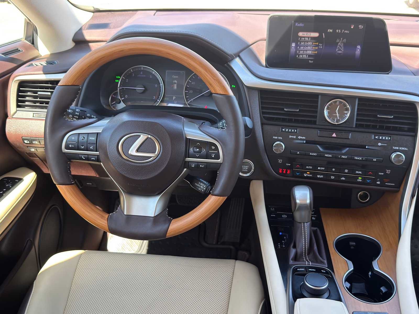 Used 2018 Lexus RX 350 FWD w/ Premium Package image 29