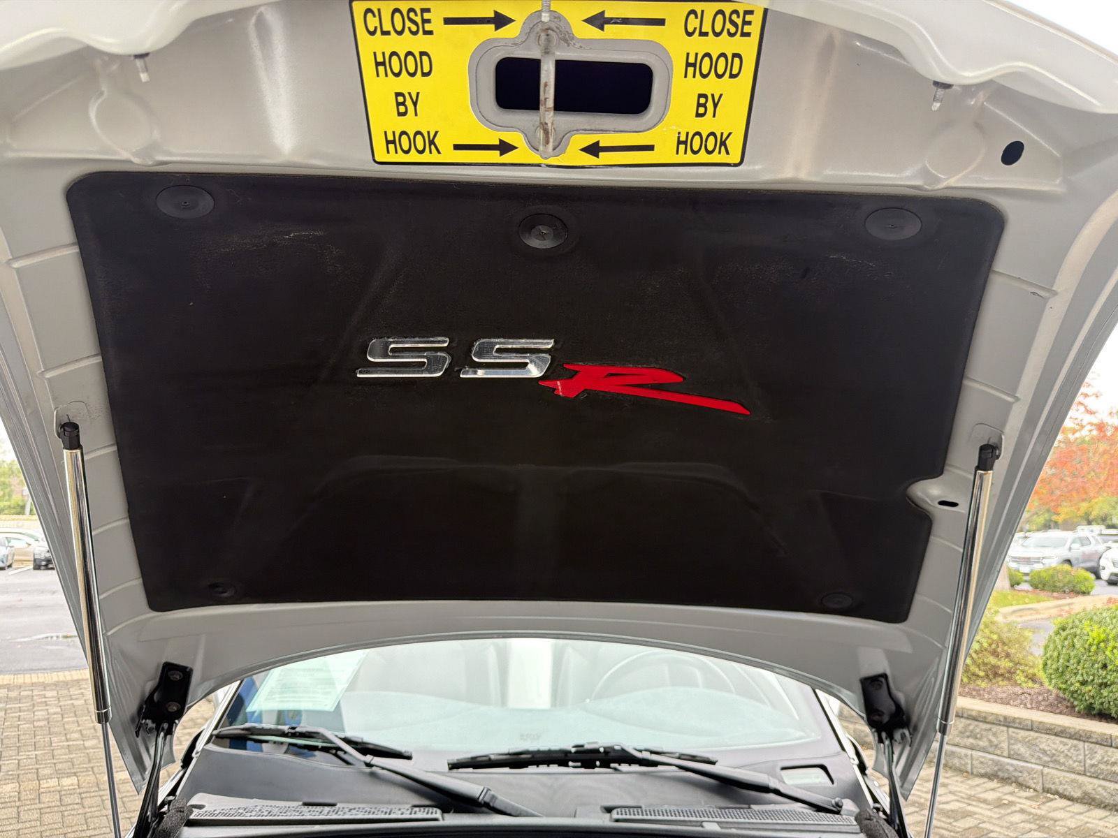 Used 2006 Chevrolet SSR w/ Preferred Equipment Group RWD image 9