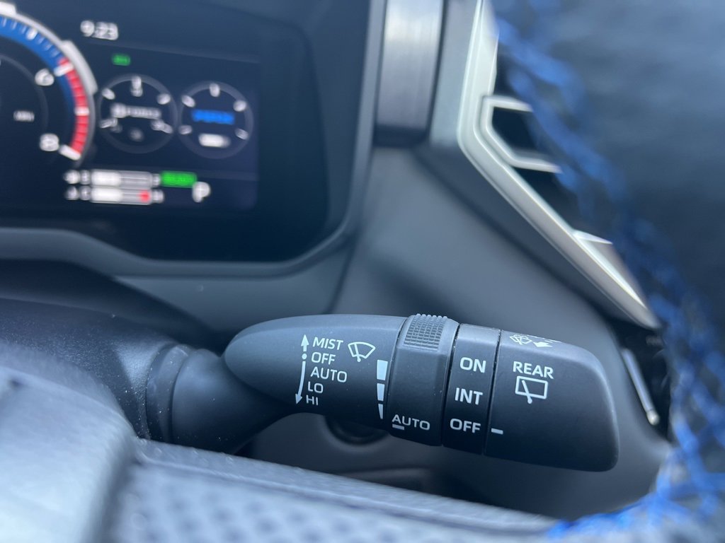 Certified 2025 Toyota Sequoia Platinum image 35