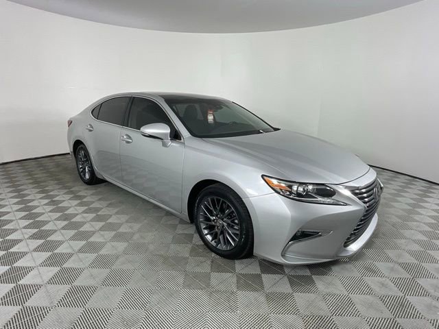 Used 2018 Lexus ES 350 w/ Navigation System Package image 6