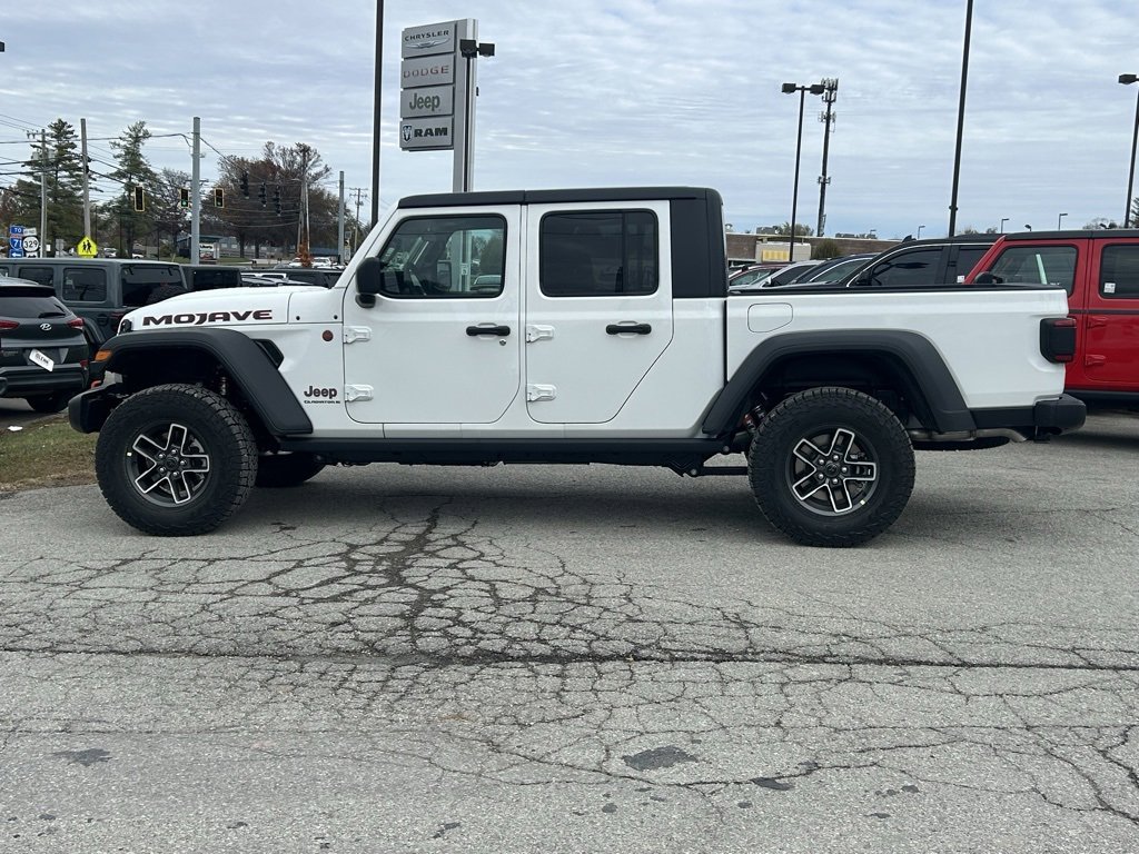 New 2026 Jeep Gladiator Mojave image 10