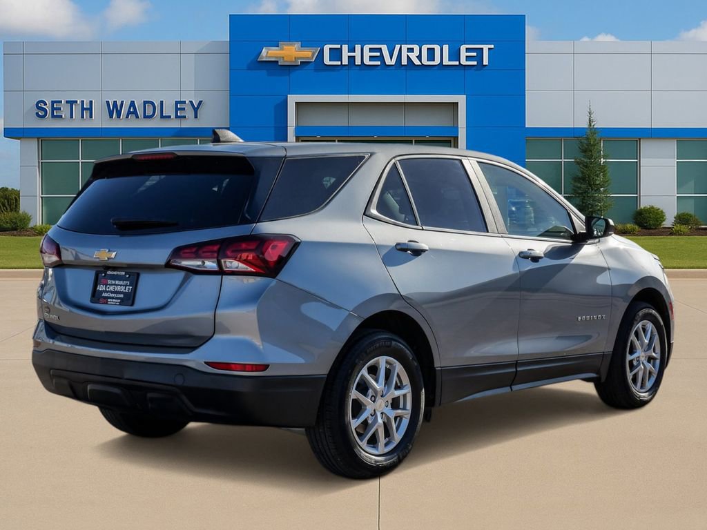 Used 2023 Chevrolet Equinox LS w/ LS Convenience Package image 7