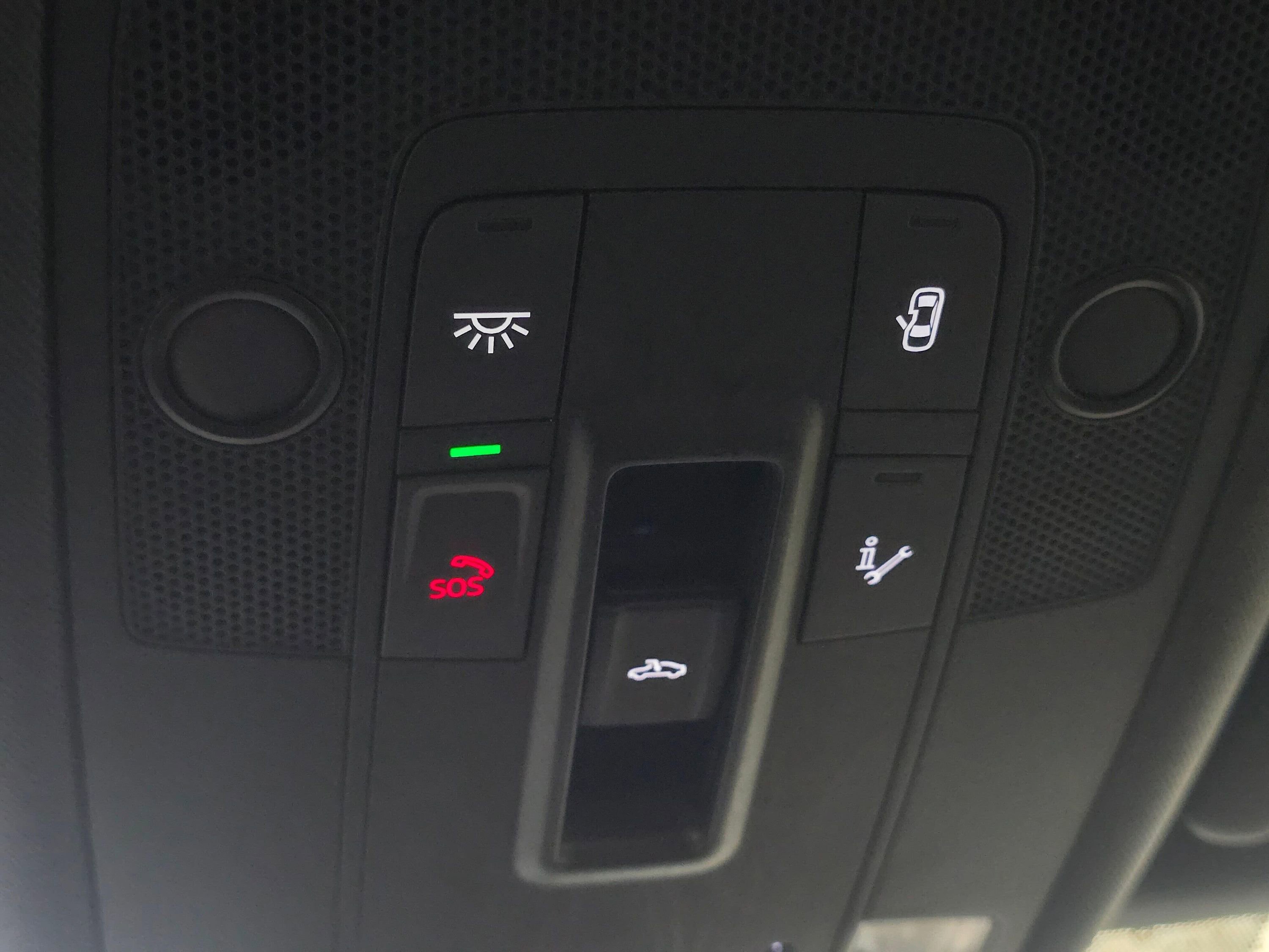 Used 2024 Audi RS 3 w/ Carbon Package image 48