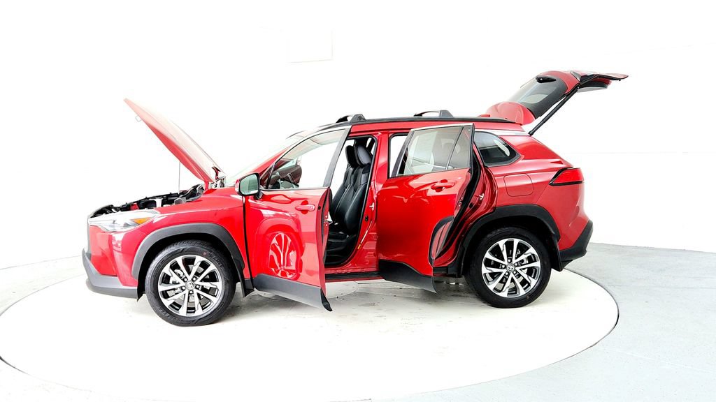 Certified 2023 Toyota Corolla Cross XLE w/ Convenience Package AWD/4WD image 10