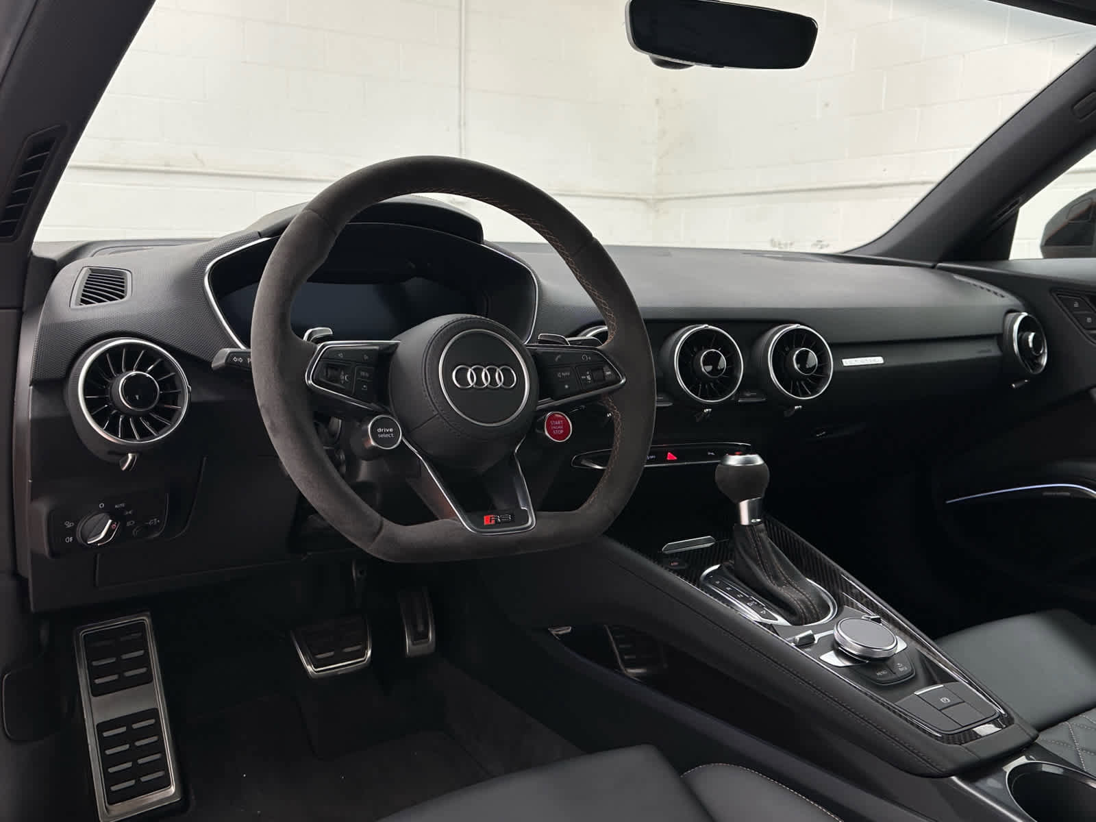 Used 2018 Audi TT RS image 9