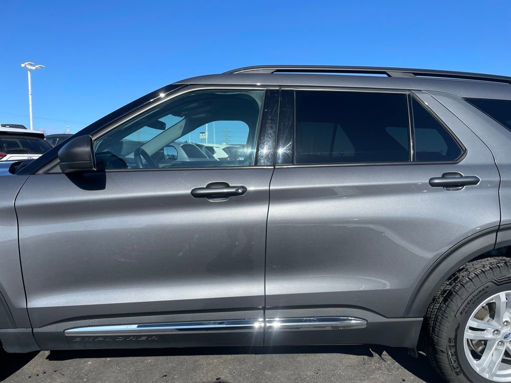 Used 2023 Ford Explorer XLT w/ Equipment Group 202A image 38