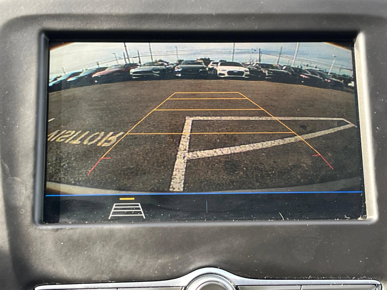 Used 2019 Chevrolet Equinox LS w/ LS Convenience Package FWD image 20