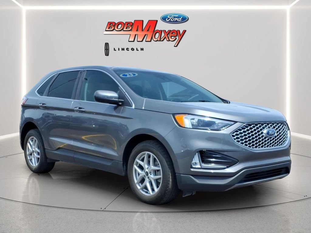 Used 2023 Ford Edge SEL w/ Convenience Package AWD/4WD image 3