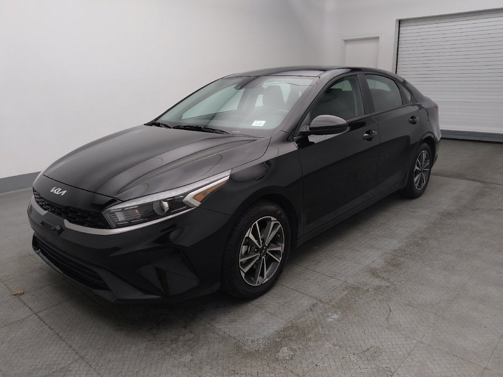 Used 2024 Kia Forte LXS image 2