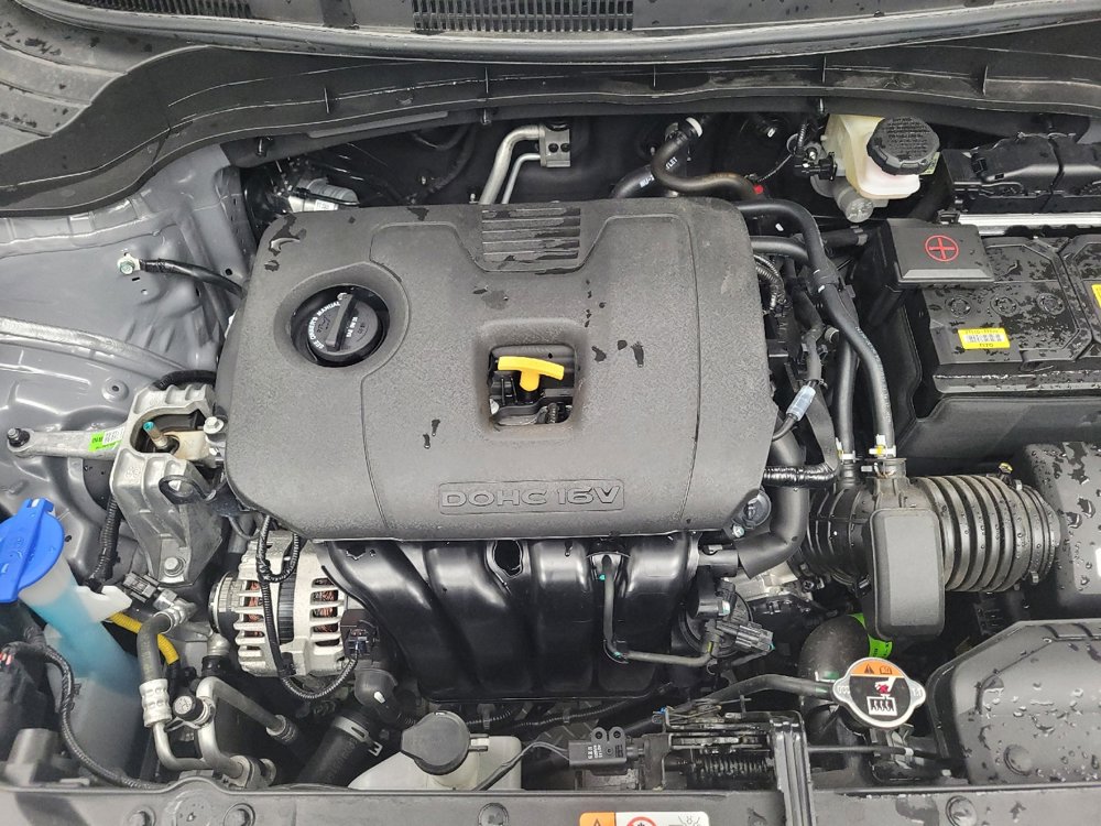 Used 2025 Kia Soul LX FWD image 30