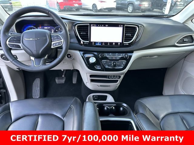 Certified 2023 Chrysler Pacifica Touring-L FWD image 18